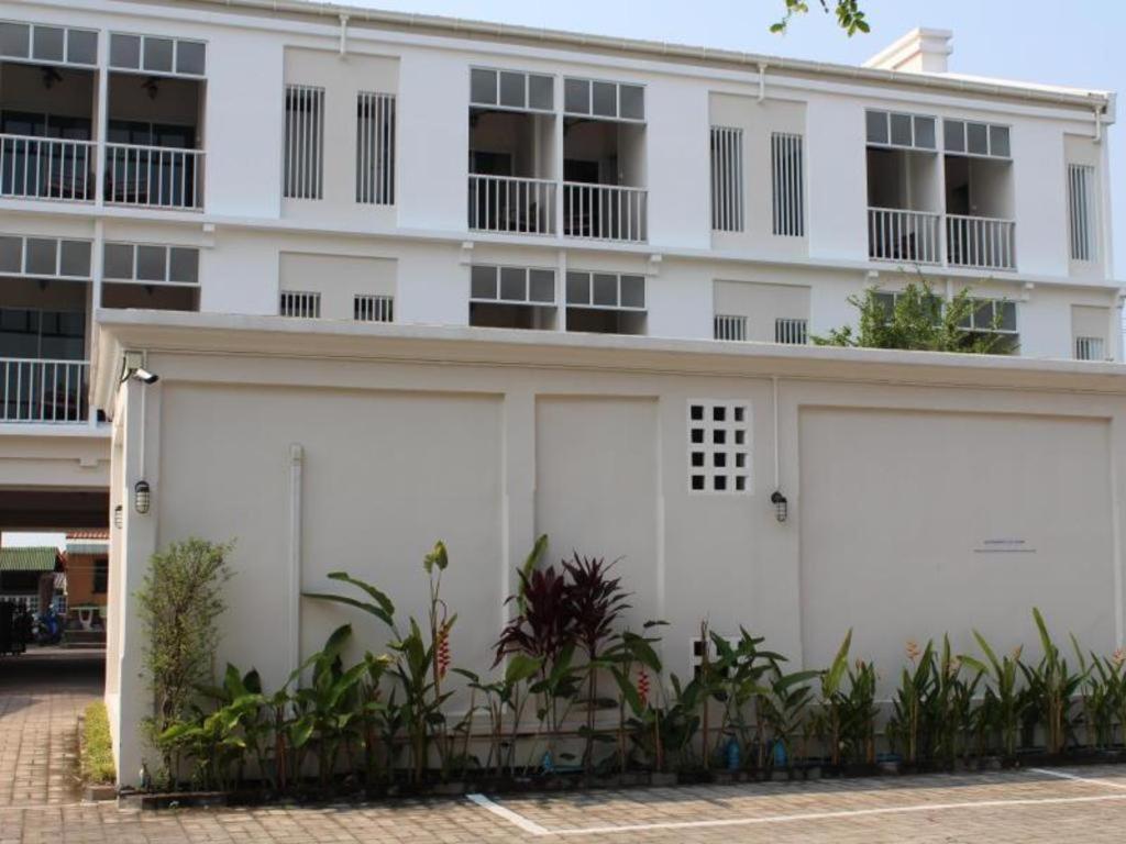 Baan Pimpisa Hotel Bang Sare Exterior photo
