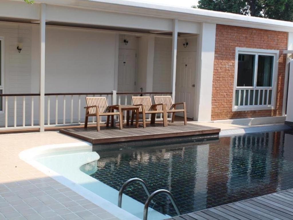 Baan Pimpisa Hotel Bang Sare Exterior photo